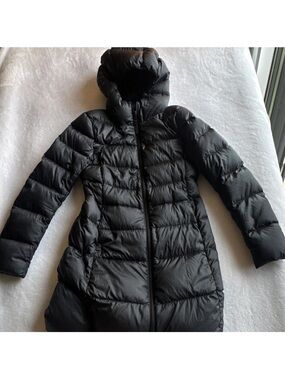 Uniqlo featherlight down Black Long Hooded Puffer packable washable jacket S